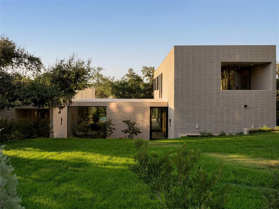 Photo of 5205 Scenic View DR