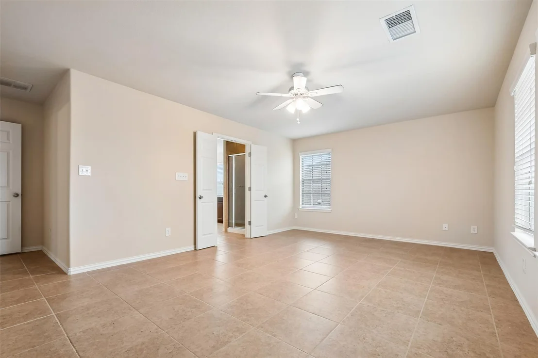 Photo of 8333 Angelo LOOP