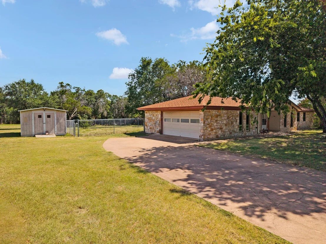 Photo of 381 County Road 4755