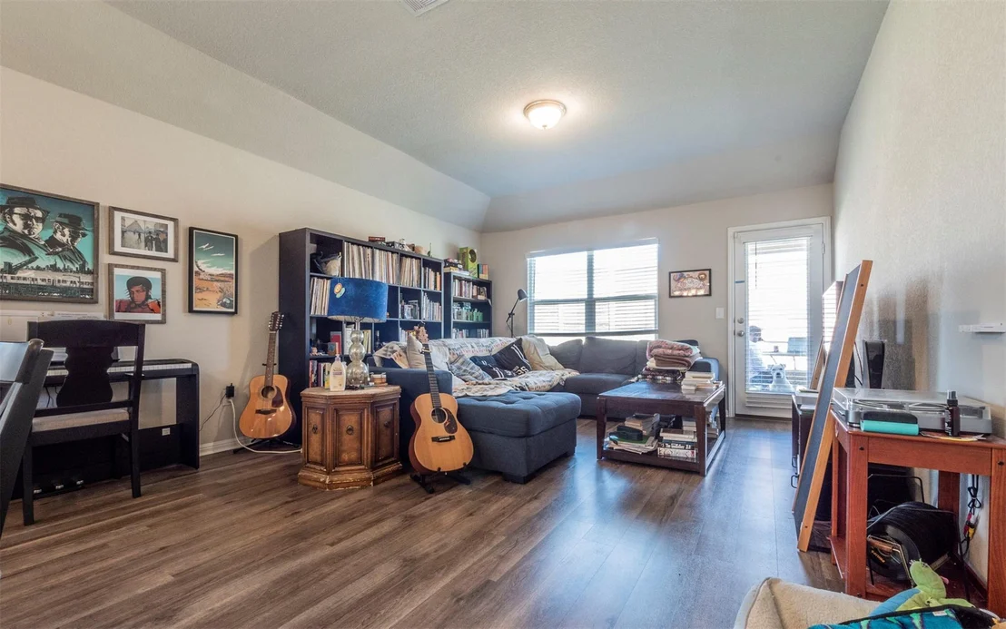 Photo of 201 Frederick DR
