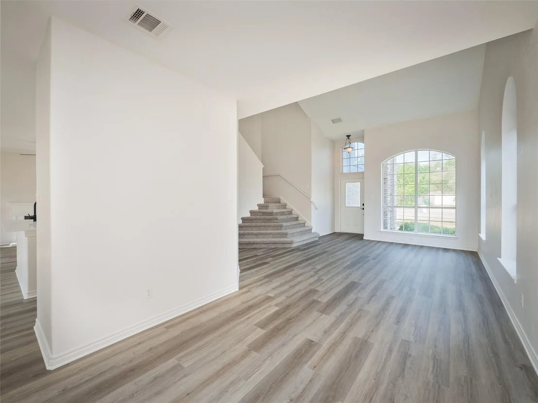 Photo of 1706 Timberwood DR