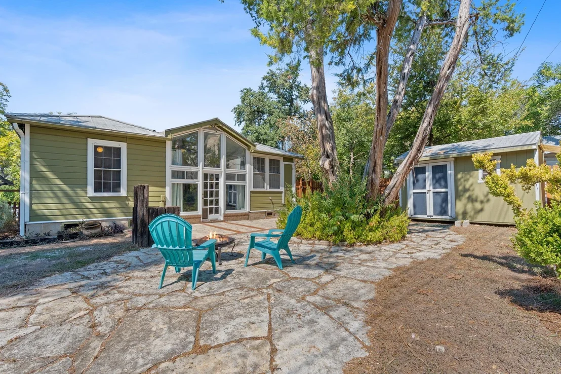Photo of 2405 Forest Ave