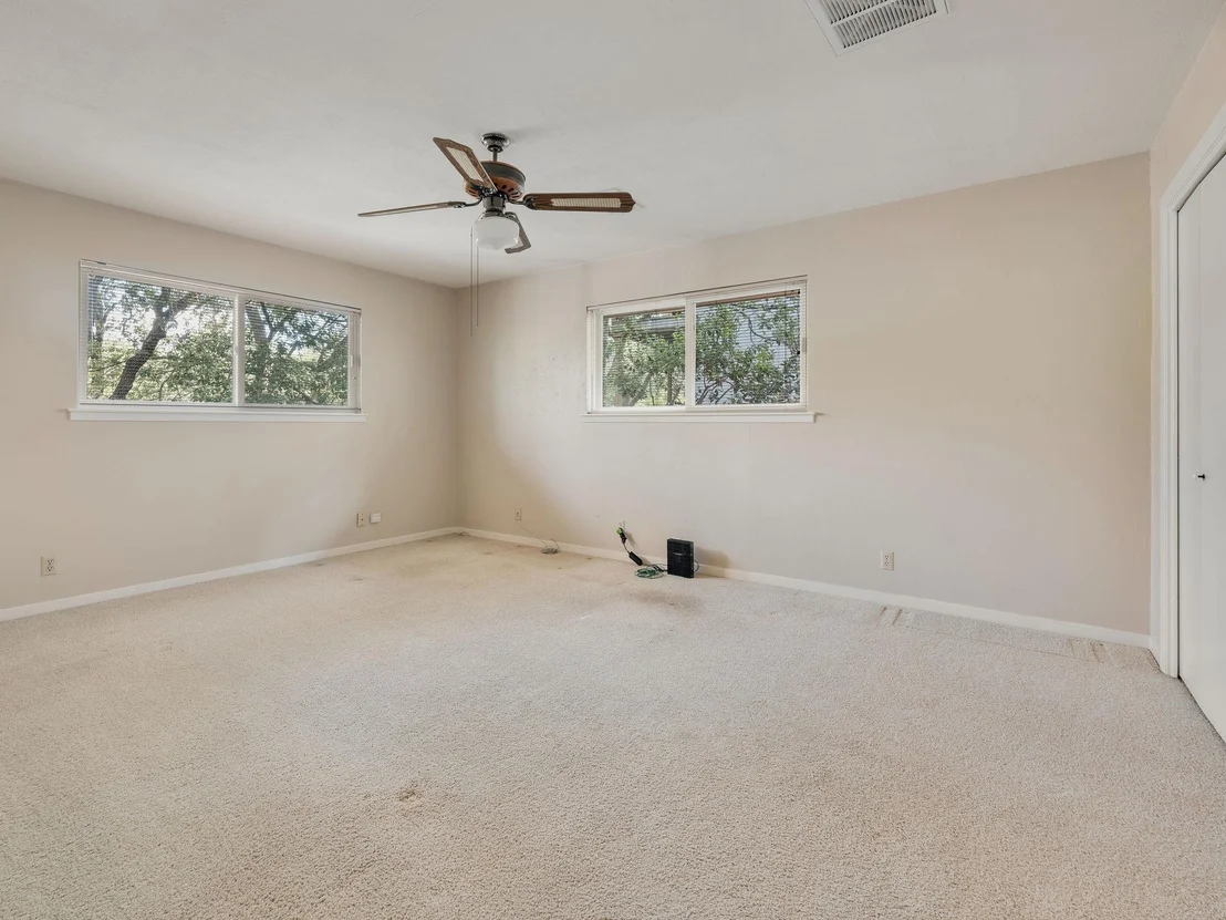Photo of 7601 Parkview CIR