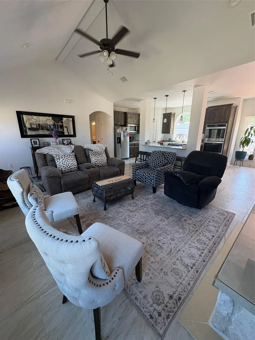 Photo of 668 Fairview DR