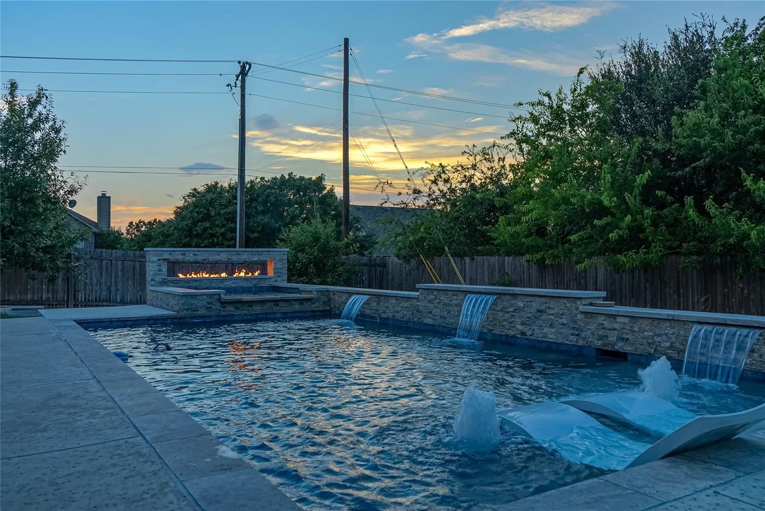 Photo of 833 Tabernash DR