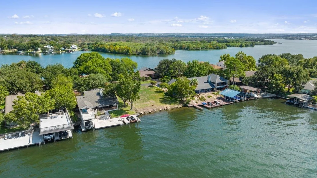 Photo of 30 Beaver Island RD