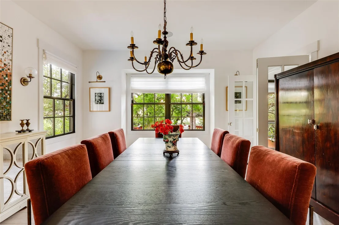 Photo of 1004 Gaston Ave