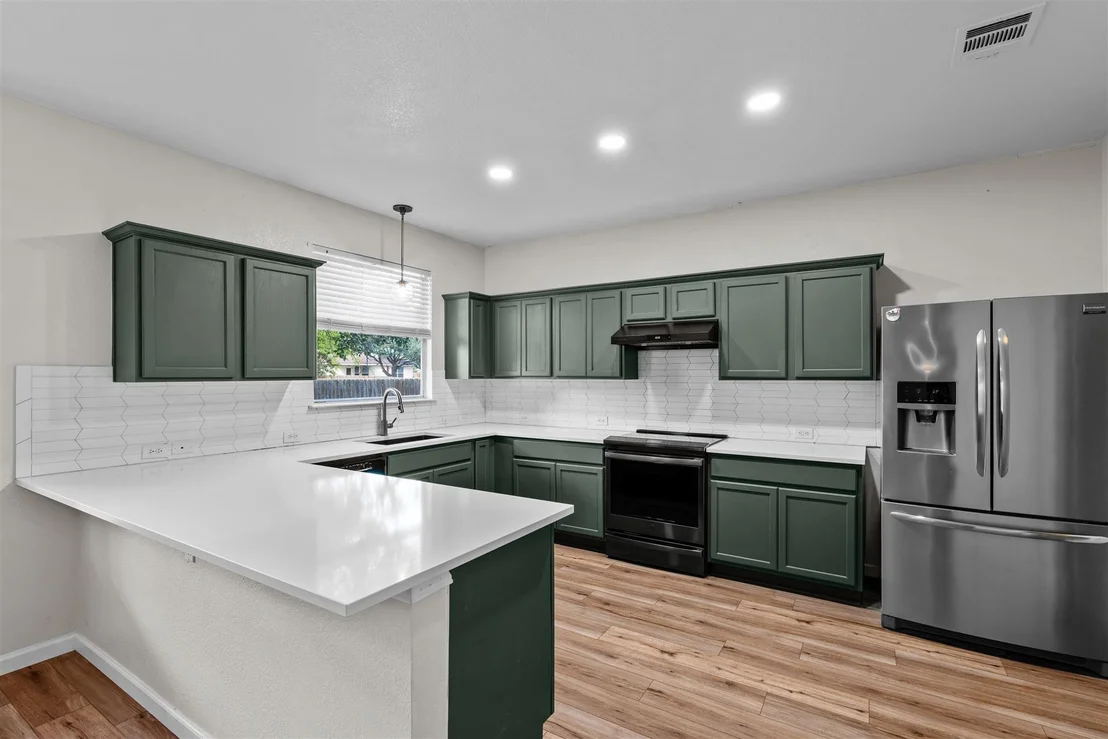 Photo of 203 Hanstrom DR