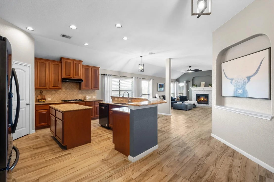 Photo of 407 Victoria DR