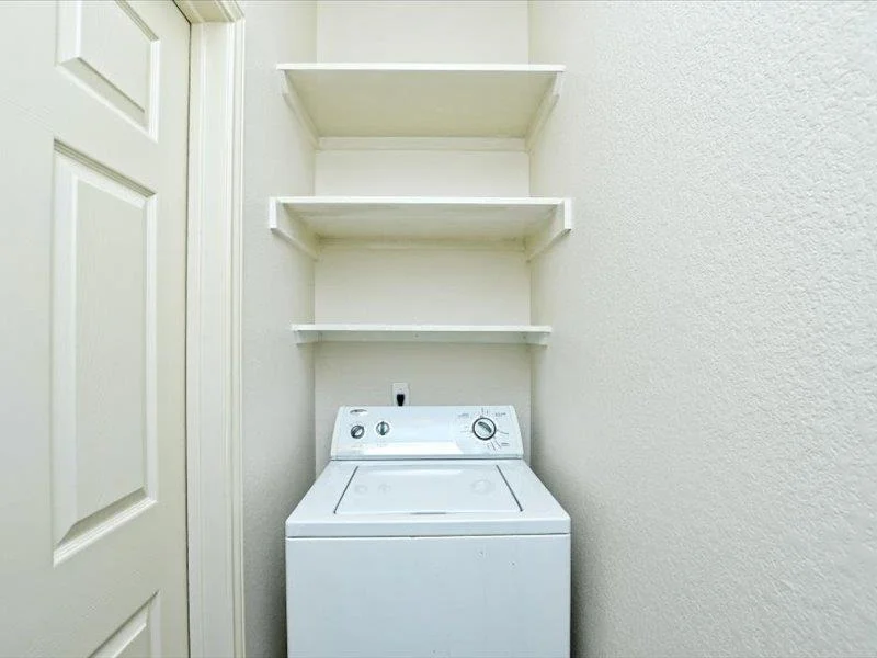 Photo of Unit 9 at 4400 Switch Willo