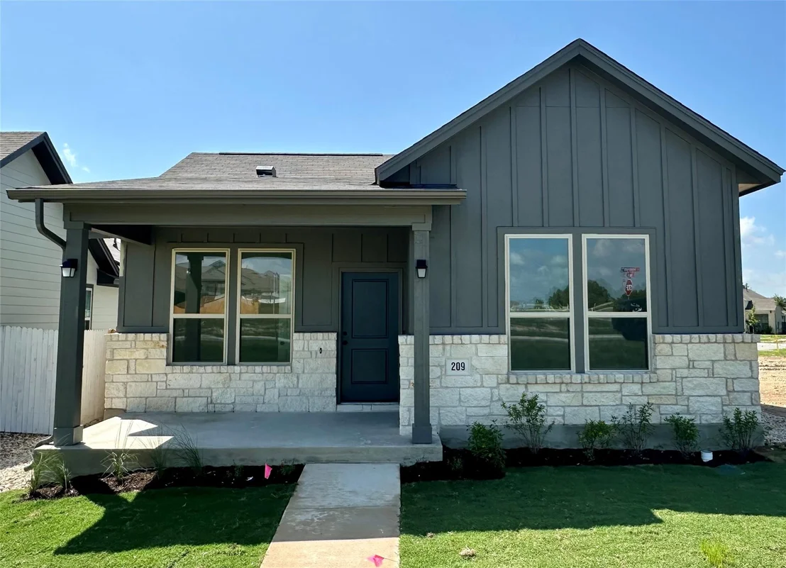 Photo of 209 Greeneyes WAY