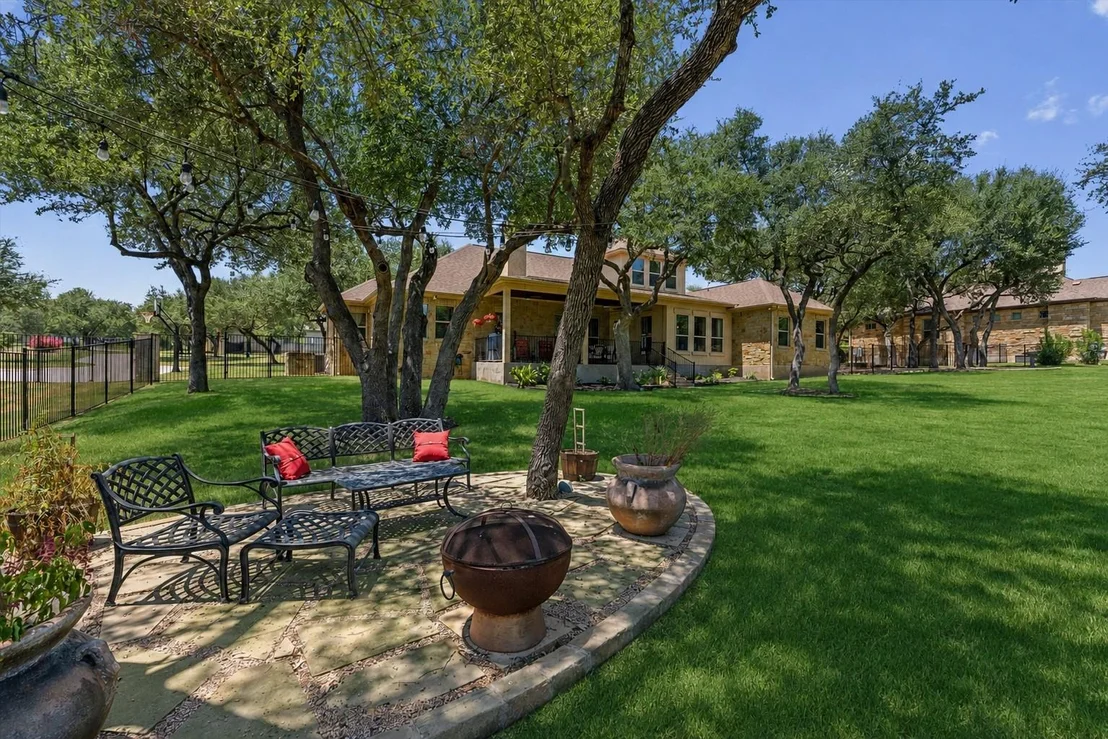 Photo of 104 Vista LN