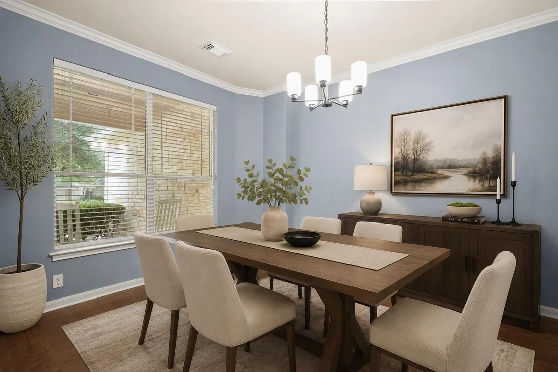 Photo of 606 Victoria DR