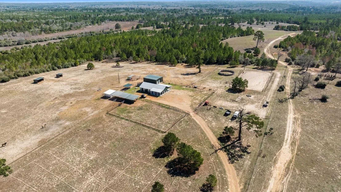 Photo of 935 Highway 21 E