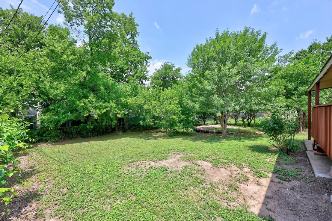 Photo of 2308 Stratford DR