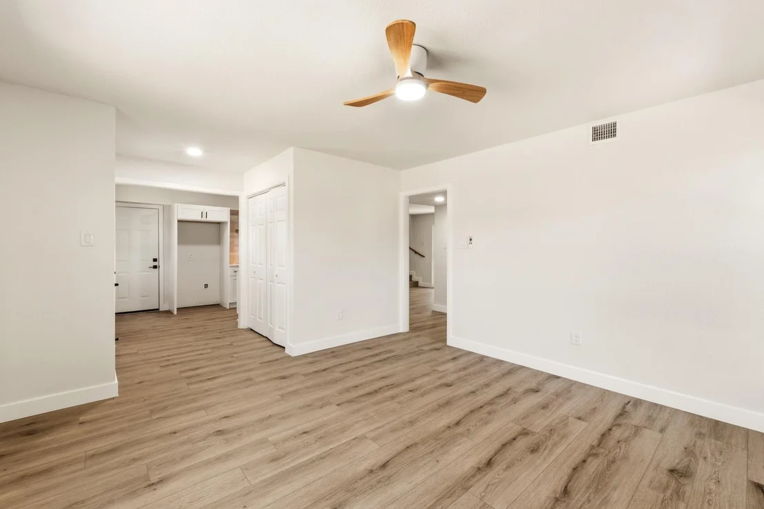 Photo of 903 Potomac PATH