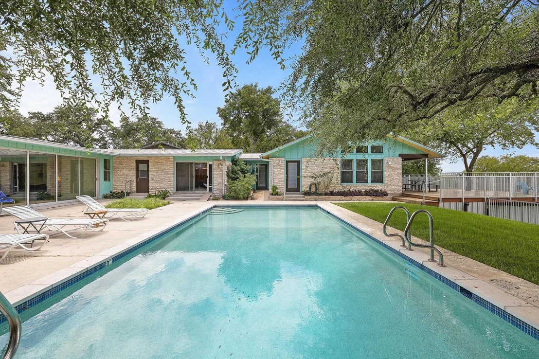 Photo of 706 Barton BLVD