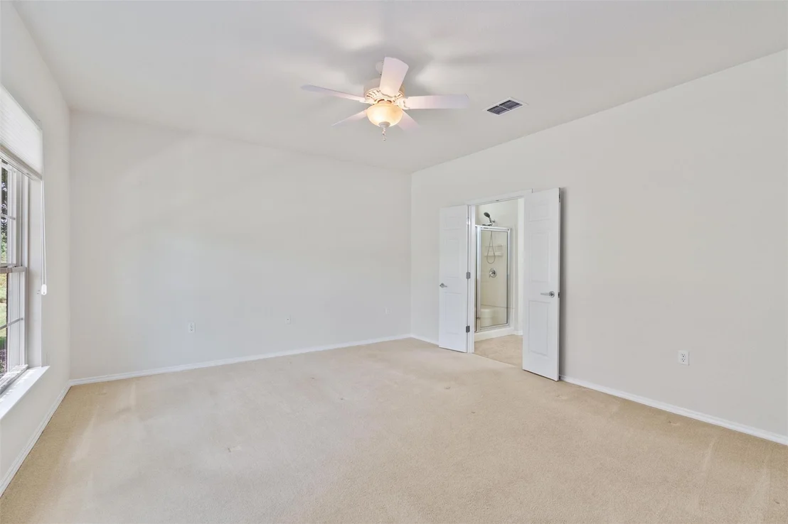 Photo of 215 Crockett LOOP