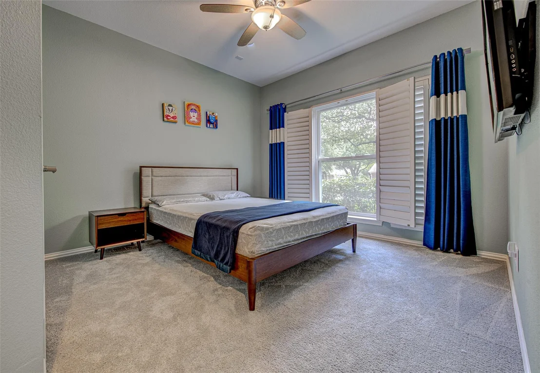 Photo of 10619 Indigo Broom LOOP