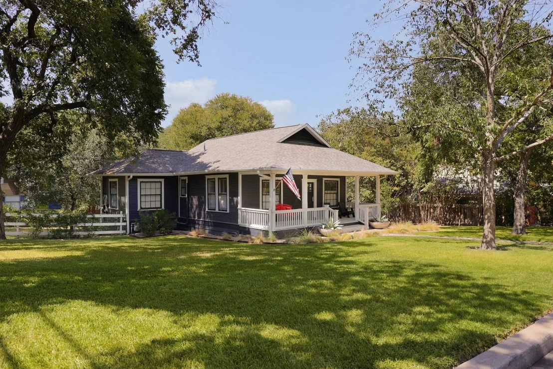 Photo of 1106 Newning Ave
