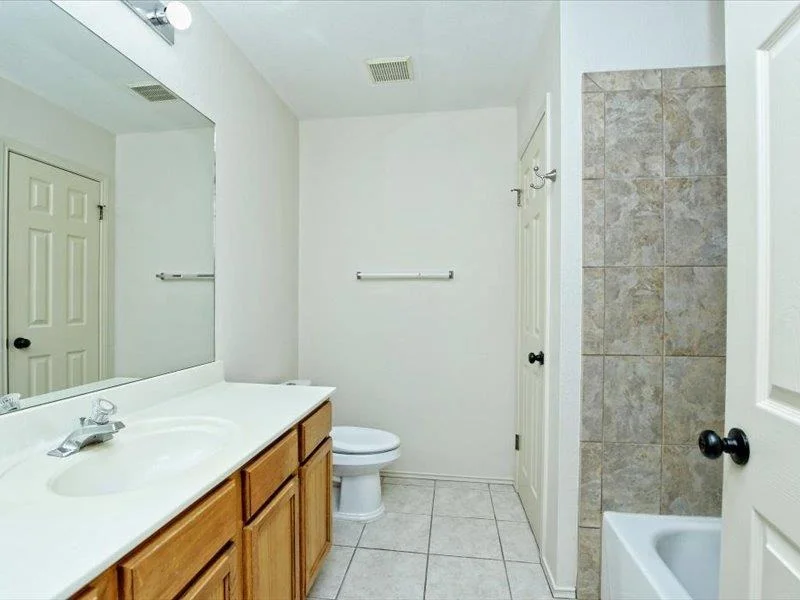Photo of Unit 9 at 4400 Switch Willo
