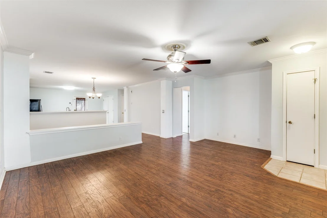 Photo of 272 Tobin DR