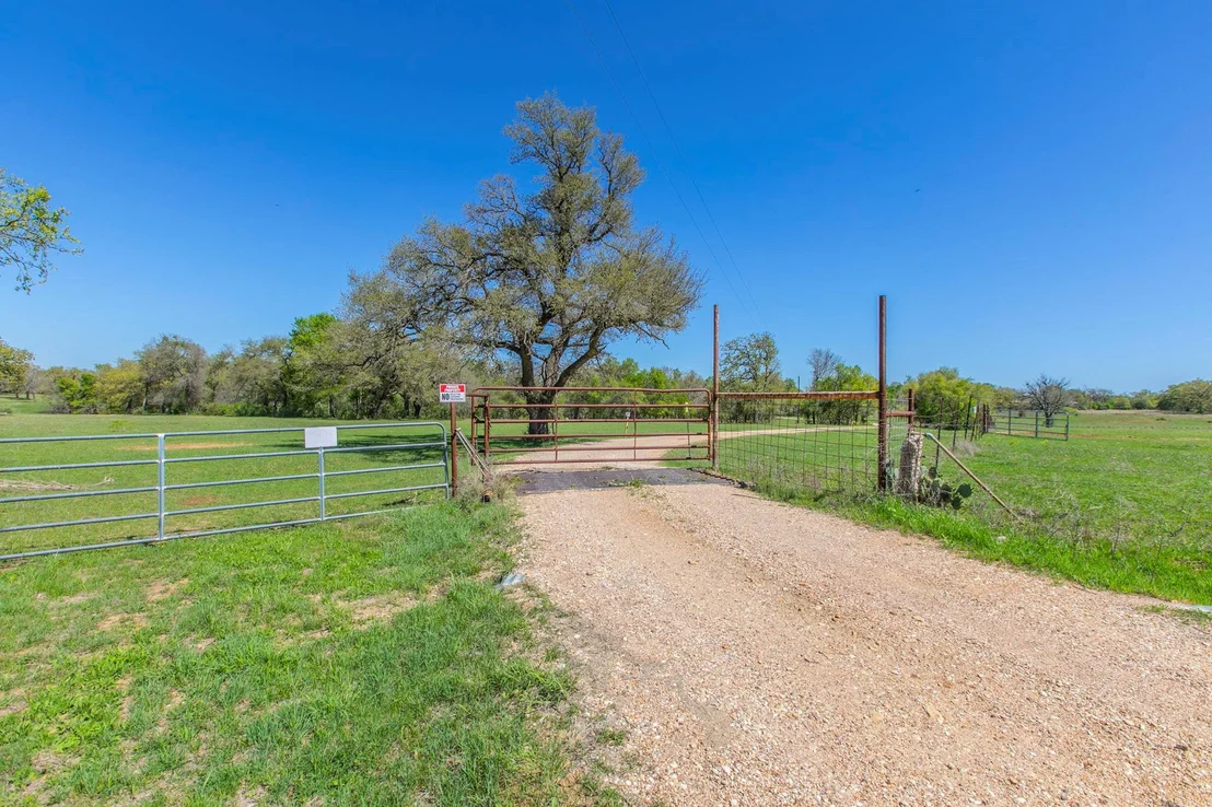 Photo of 1500 County Road 405