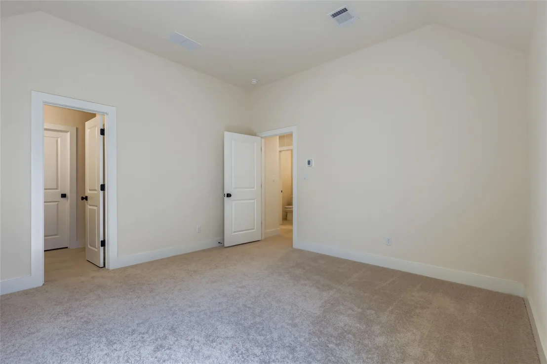 Photo of 320 Autumn Oak WAY