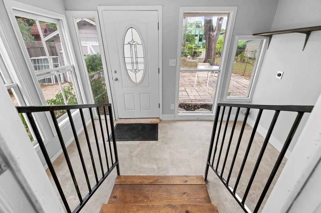 Photo of 1708 Payne Ave