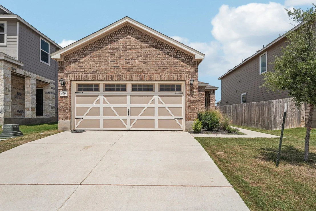 Photo of 1123 Aronia LN