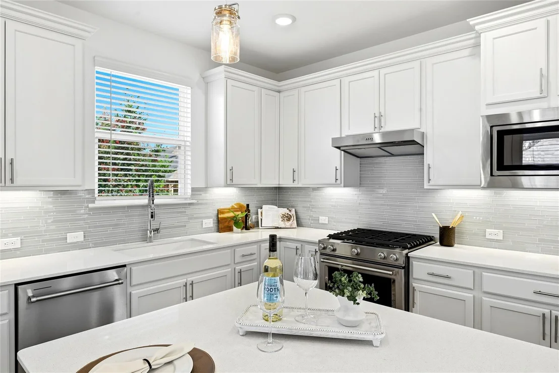 Photo of 702 Kitty Hawk RD