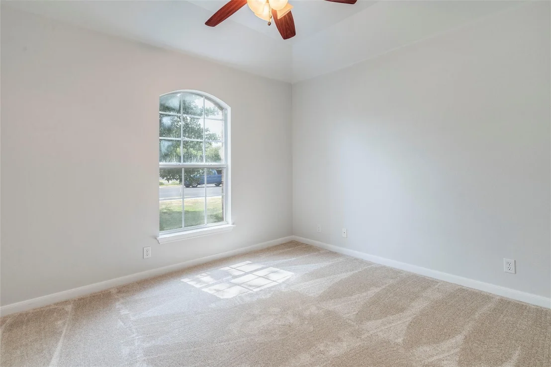 Photo of 813 Kingston Lacy BLVD