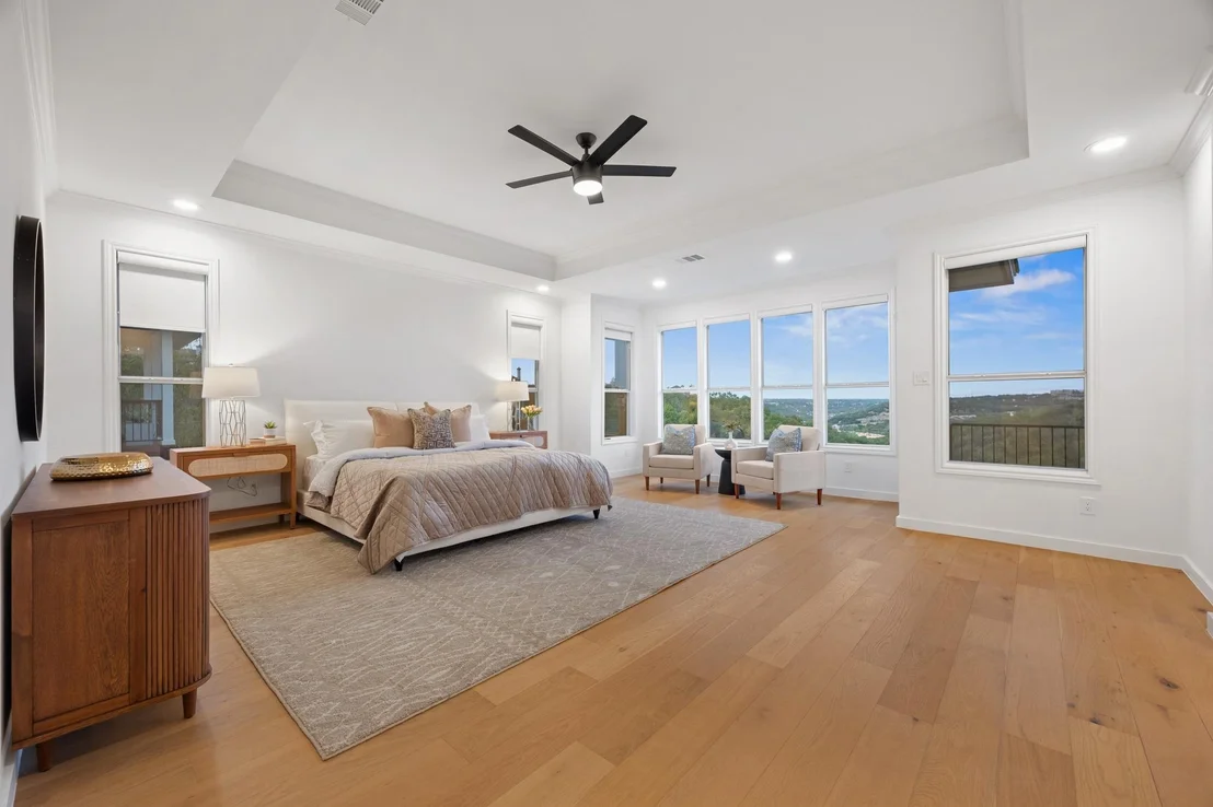 Photo of 5000 Valburn CT