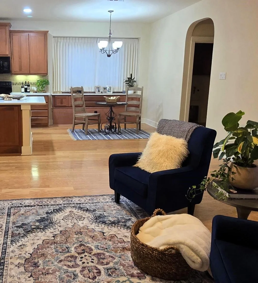 Photo of 402 Village Commons BLVD