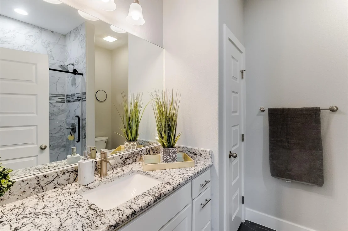 Photo of 2419 Ridgeview