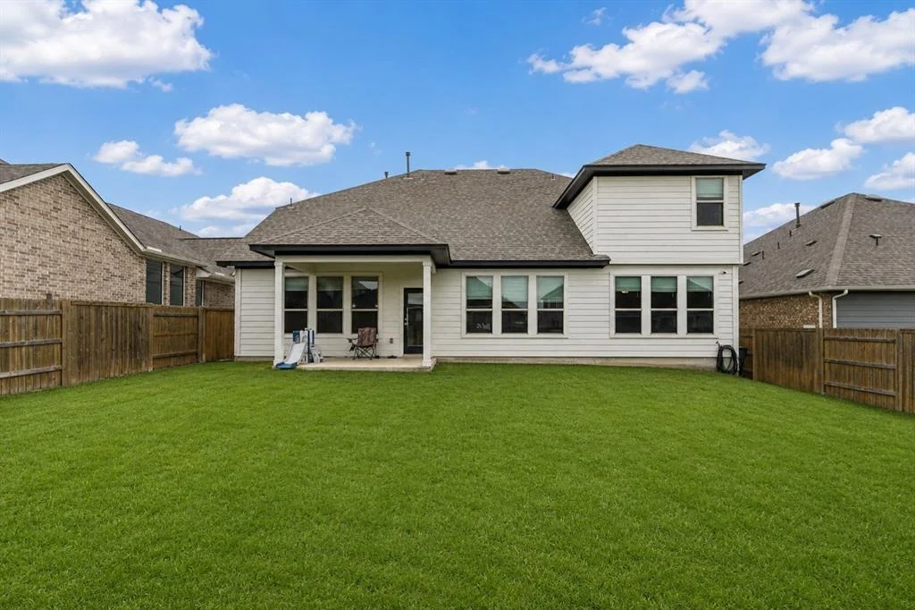 Photo of 305 Painted Creek WAY