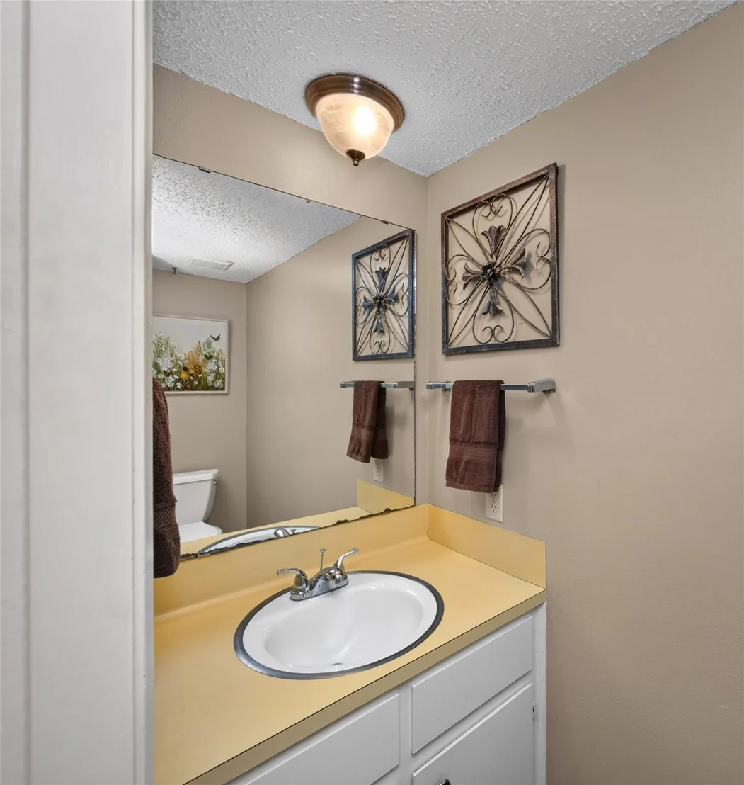 Photo of 12901 Sherbourne ST