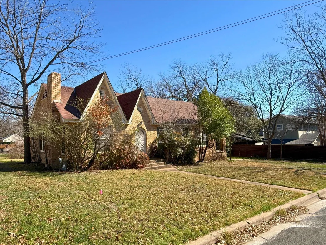 Photo of 1604 Dywer Ave