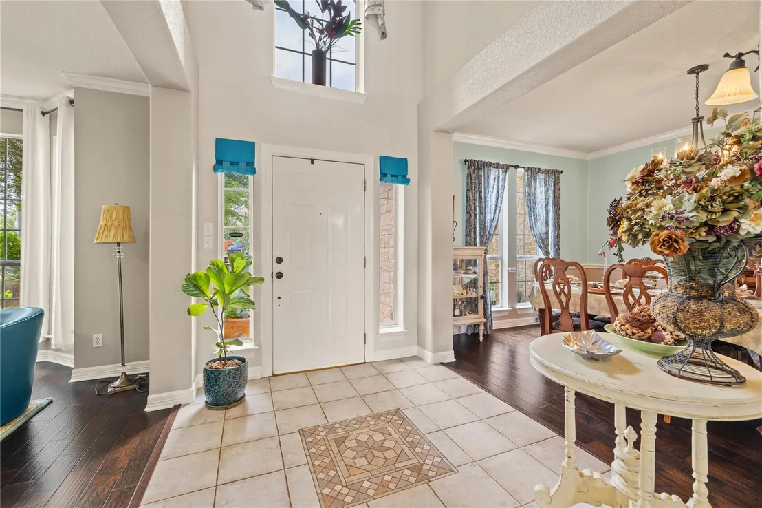 Photo of 100 S Ridge CIR