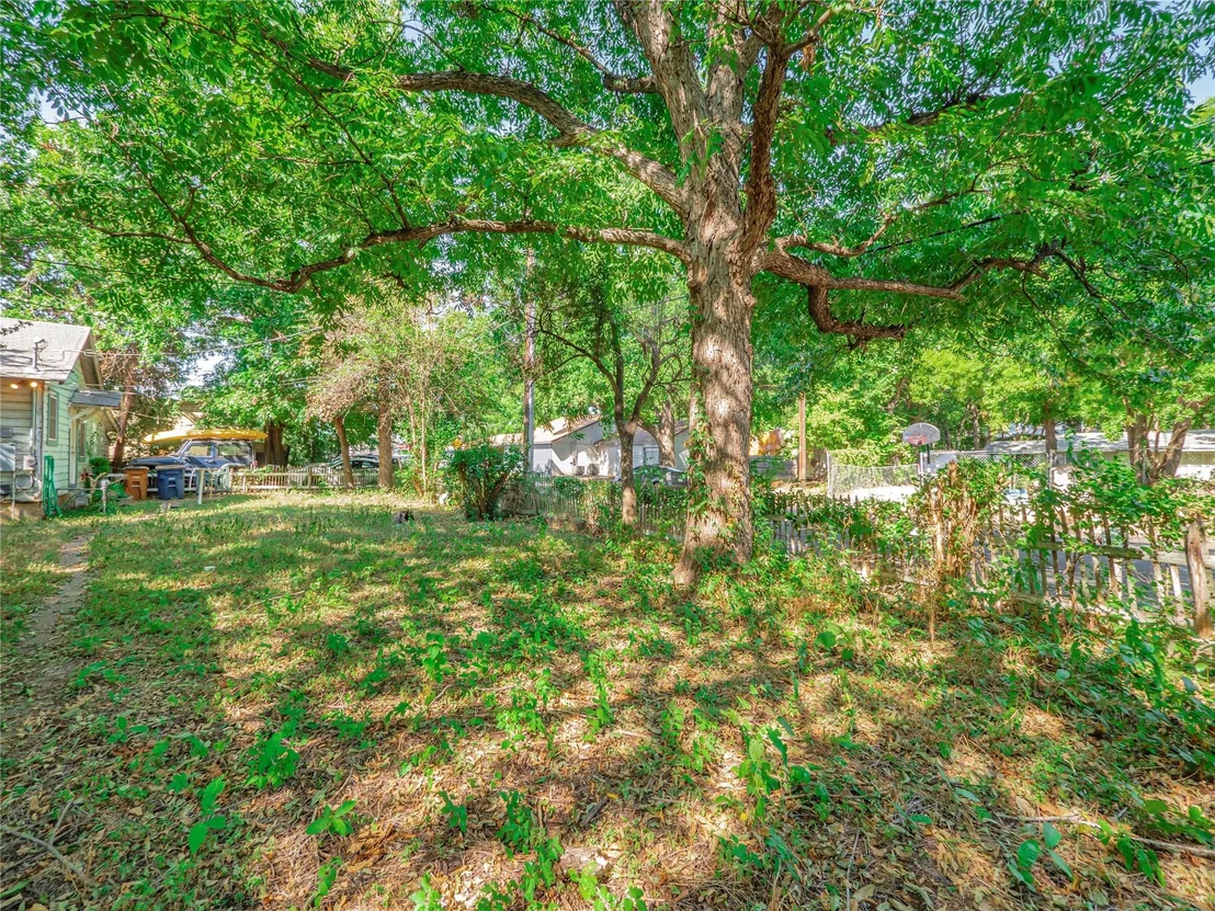 Photo of 505 & 507 Vermont RD