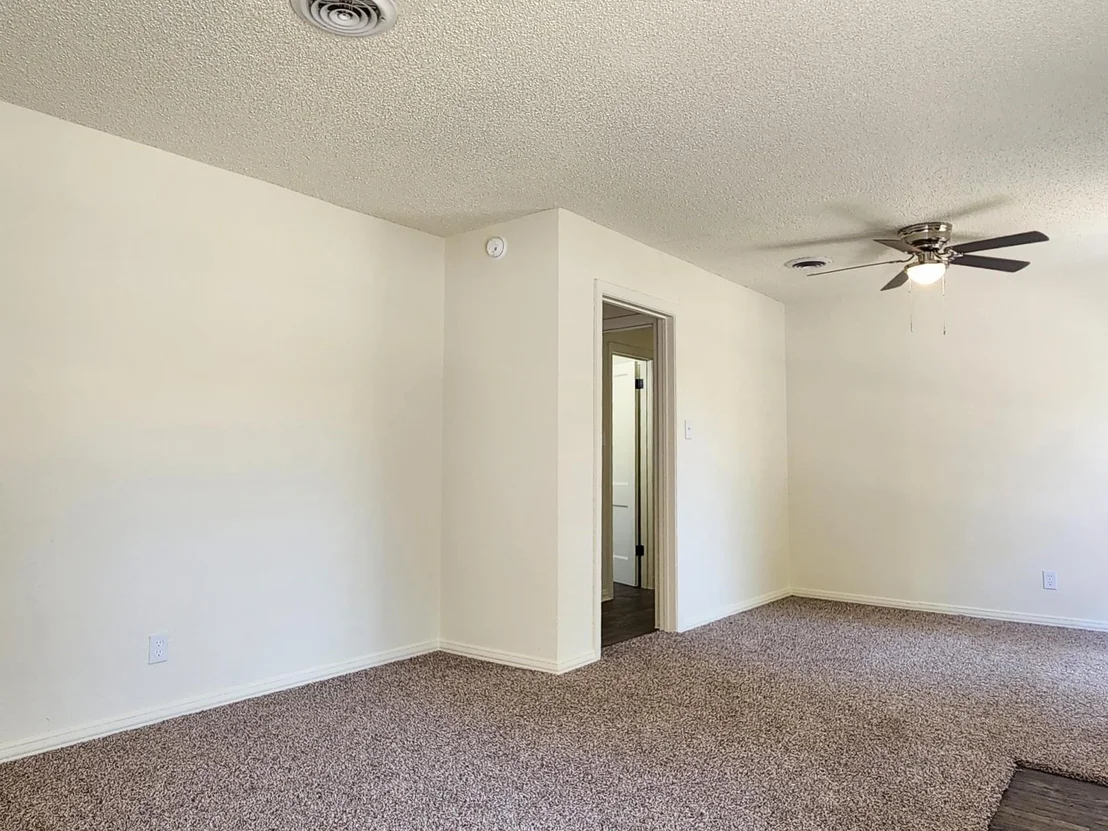 Photo of 124 Circle DR