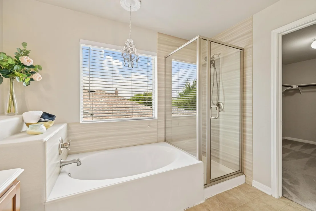 Photo of 1115 Henderson DR