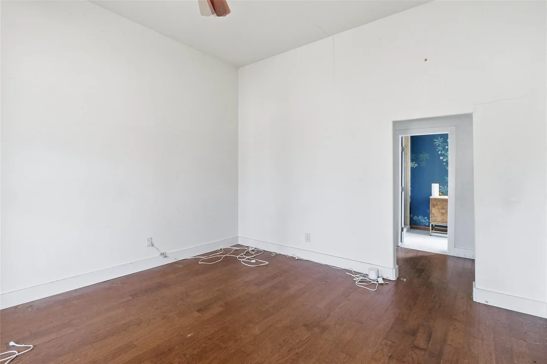 Photo of 323 Cedar LN