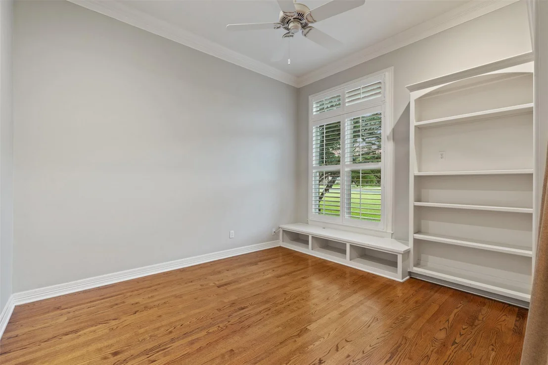 Photo of 127 Roberts CIR