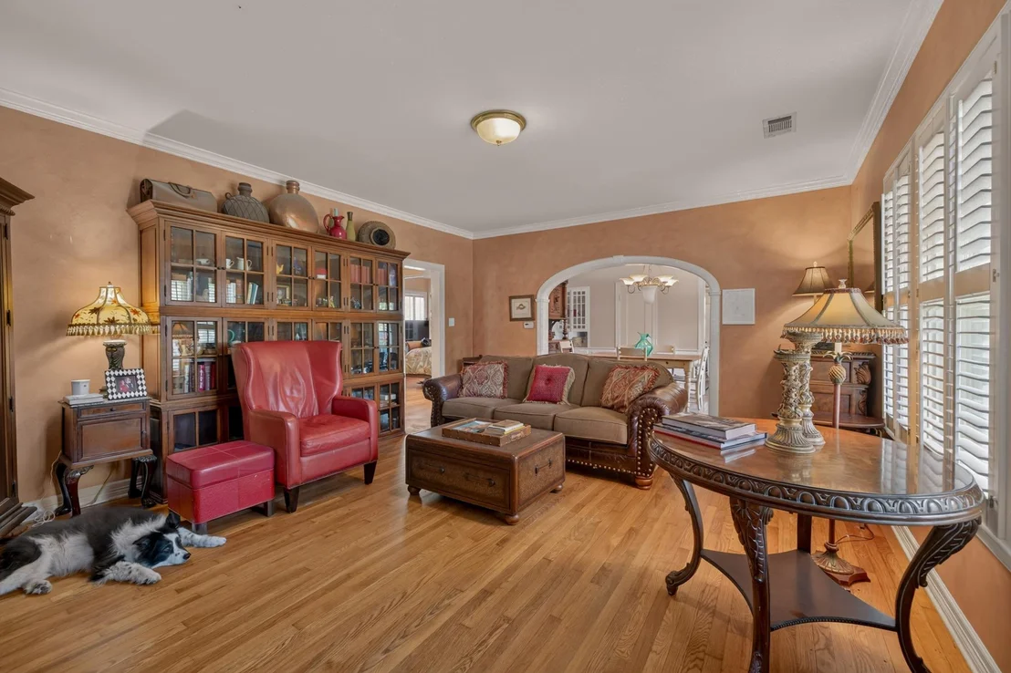 Photo of 4214 Sinclair Ave