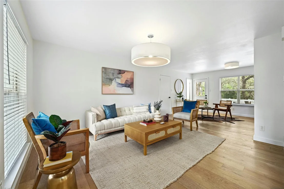 Photo of 1704 Fawn DR