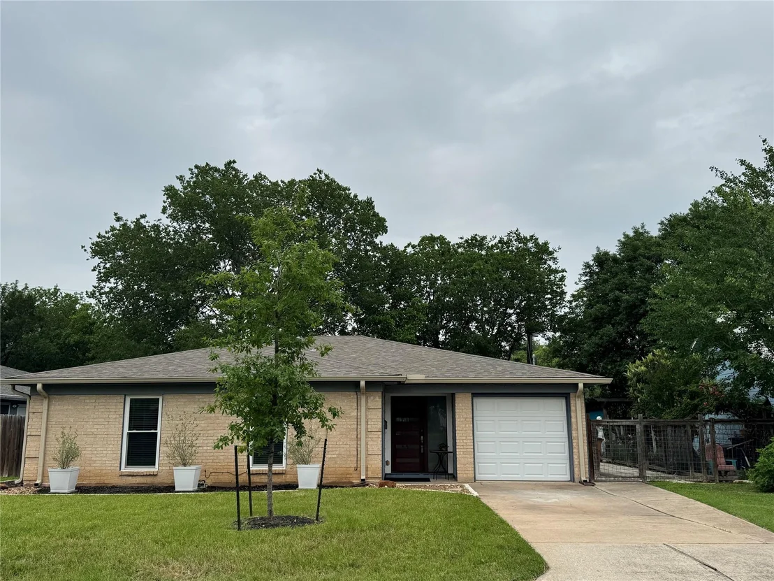 Photo of 504 Heartwood DR