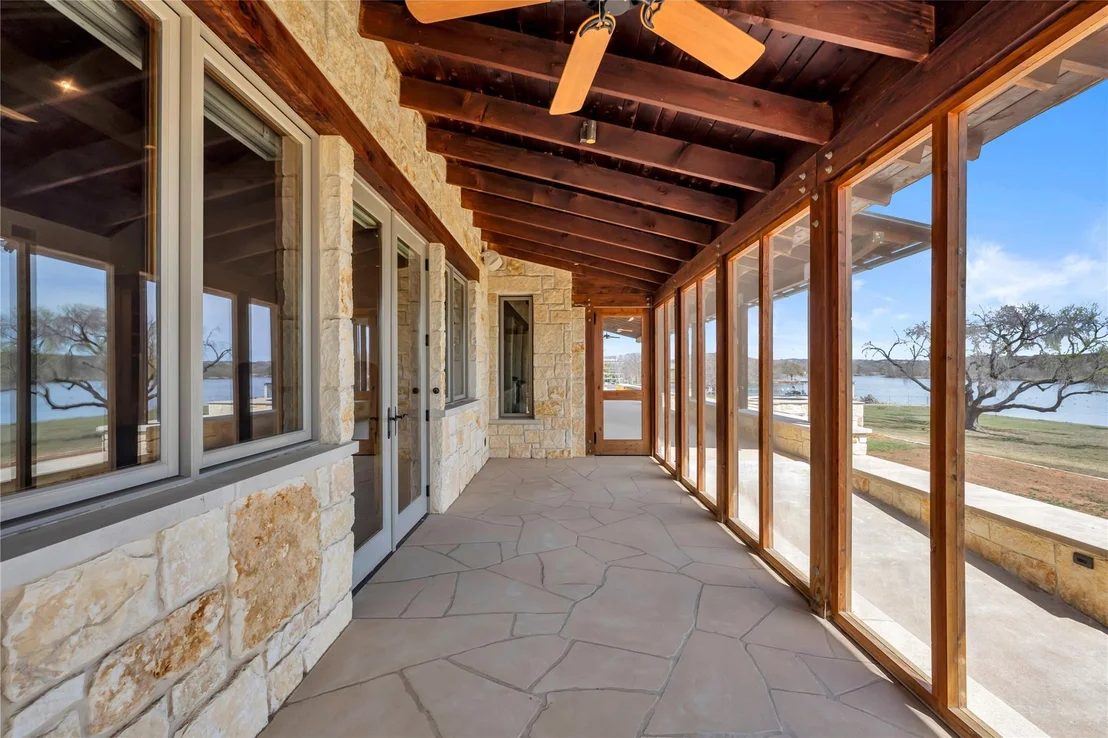 Photo of 118 Mountain View CIR