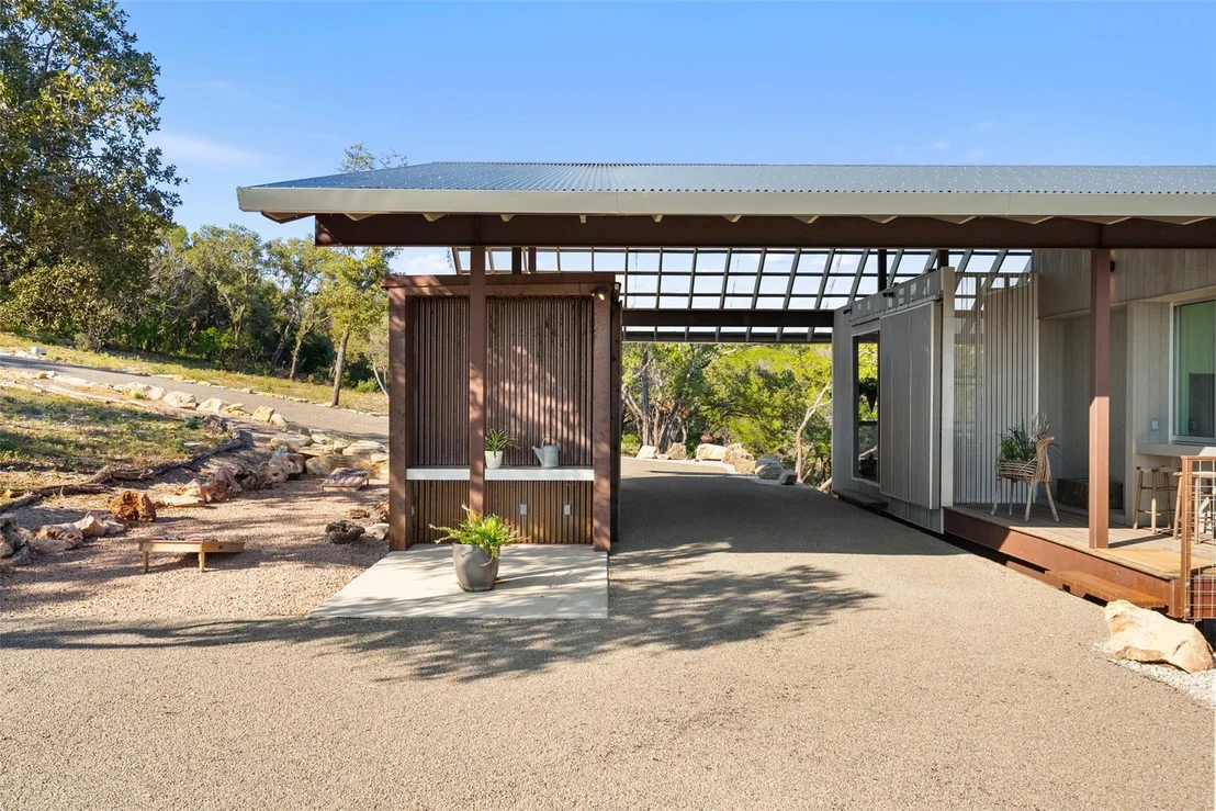 Photo of 2037 Wolf Creek Ranch RD