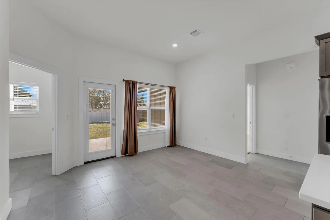 Photo of 449 Dove TRL